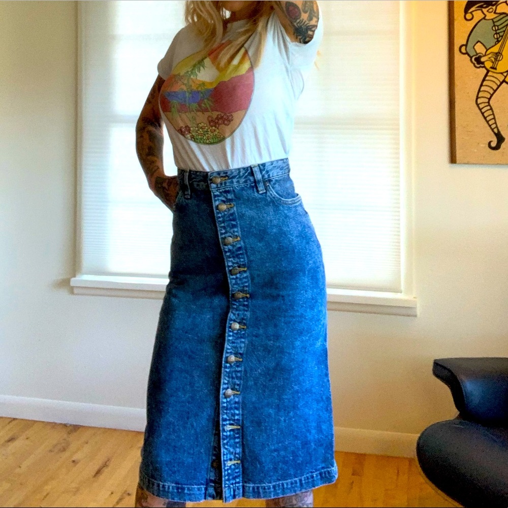 Lee midi denim modern vintage button up skirt